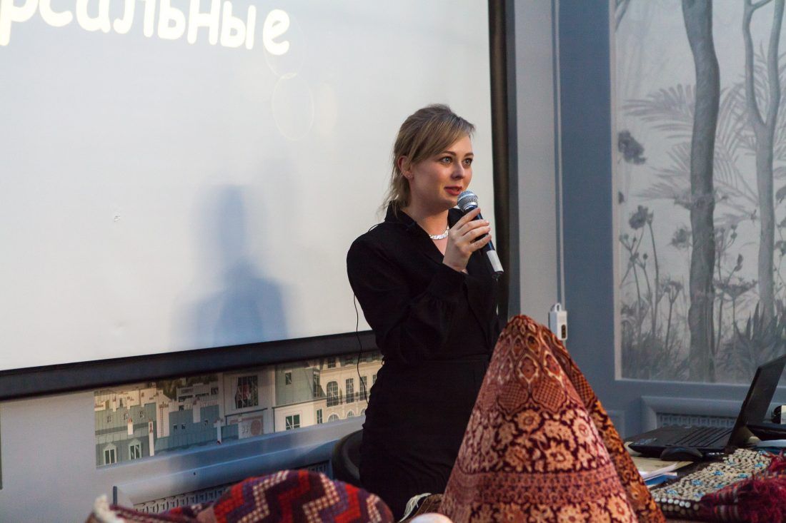 лекция «Персидские ковры, уникальные и универсальные» в Центре Дизайна Мануфактура 5 Ампир Декор