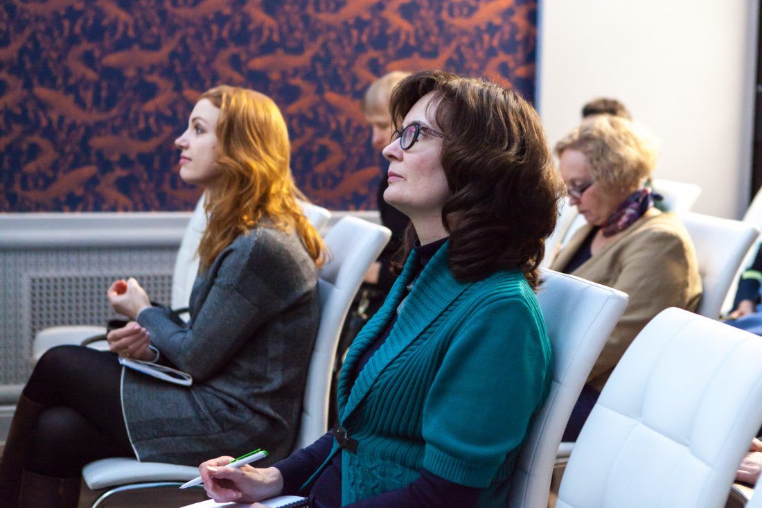 лекция «Персидские ковры, уникальные и универсальные» в Центре Дизайна Мануфактура 5 Ампир Декор