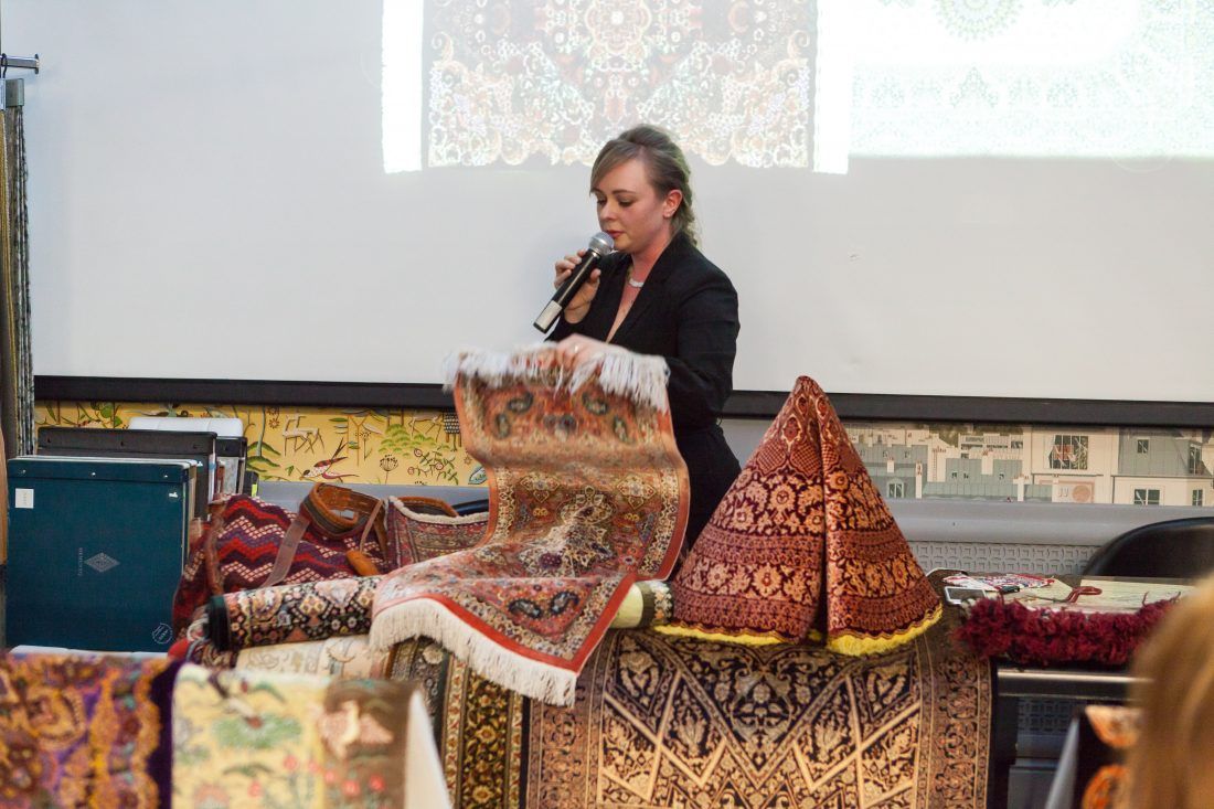 лекция «Персидские ковры, уникальные и универсальные» в Центре Дизайна Мануфактура 5 Ампир Декор