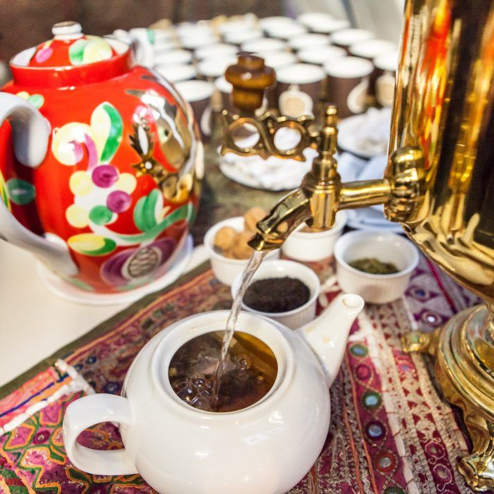 лекция «Персидские ковры, уникальные и универсальные» в Центре Дизайна Мануфактура 5 Ампир Декор