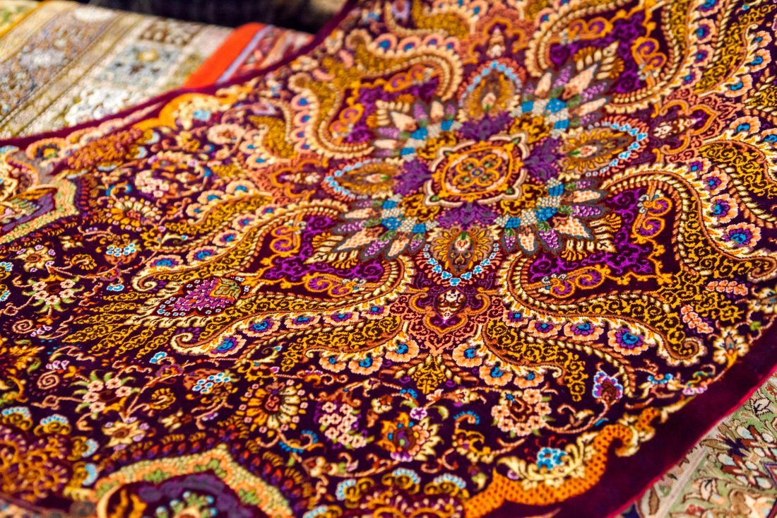 лекция «Персидские ковры, уникальные и универсальные» в Центре Дизайна Мануфактура 5 Ампир Декор