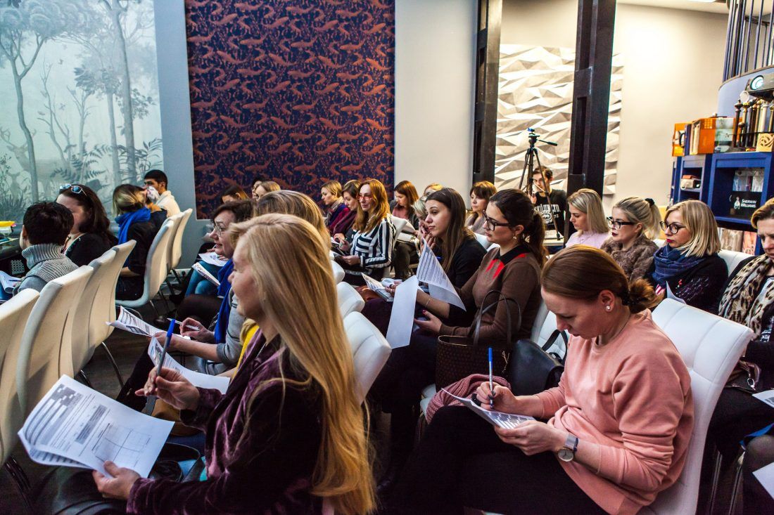 лекция-практикум «Психология общения, как достичь взаимопонимания с клиентом?» в Центре Дизайна Мануфактура 5 Ампир Декор