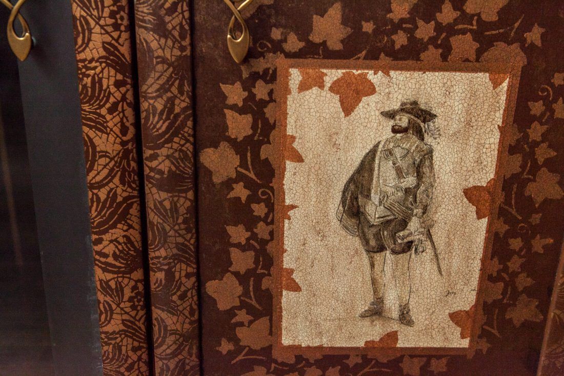 мастер-класс Михаила Дудина по декорированию лепнины в Центре Дизайна Мануфактура 5 Ампир Декор