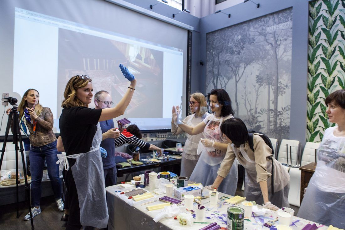 мастер-класс Михаила Дудина по декорированию лепнины в Центре Дизайна Мануфактура 5 Ампир Декор