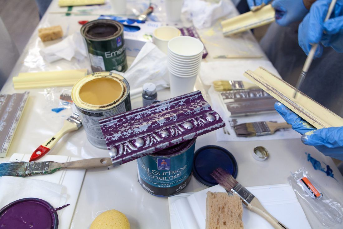 мастер-класс Михаила Дудина по декорированию лепнины в Центре Дизайна Мануфактура 5 Ампир Декор