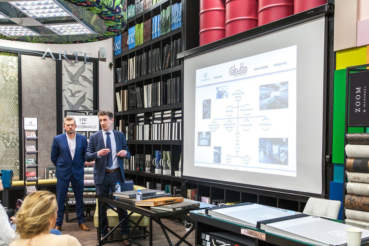 главный дизайнер Muraspec Мэттью Хэйс и менеджер по развитию бренда Горан Митрович 