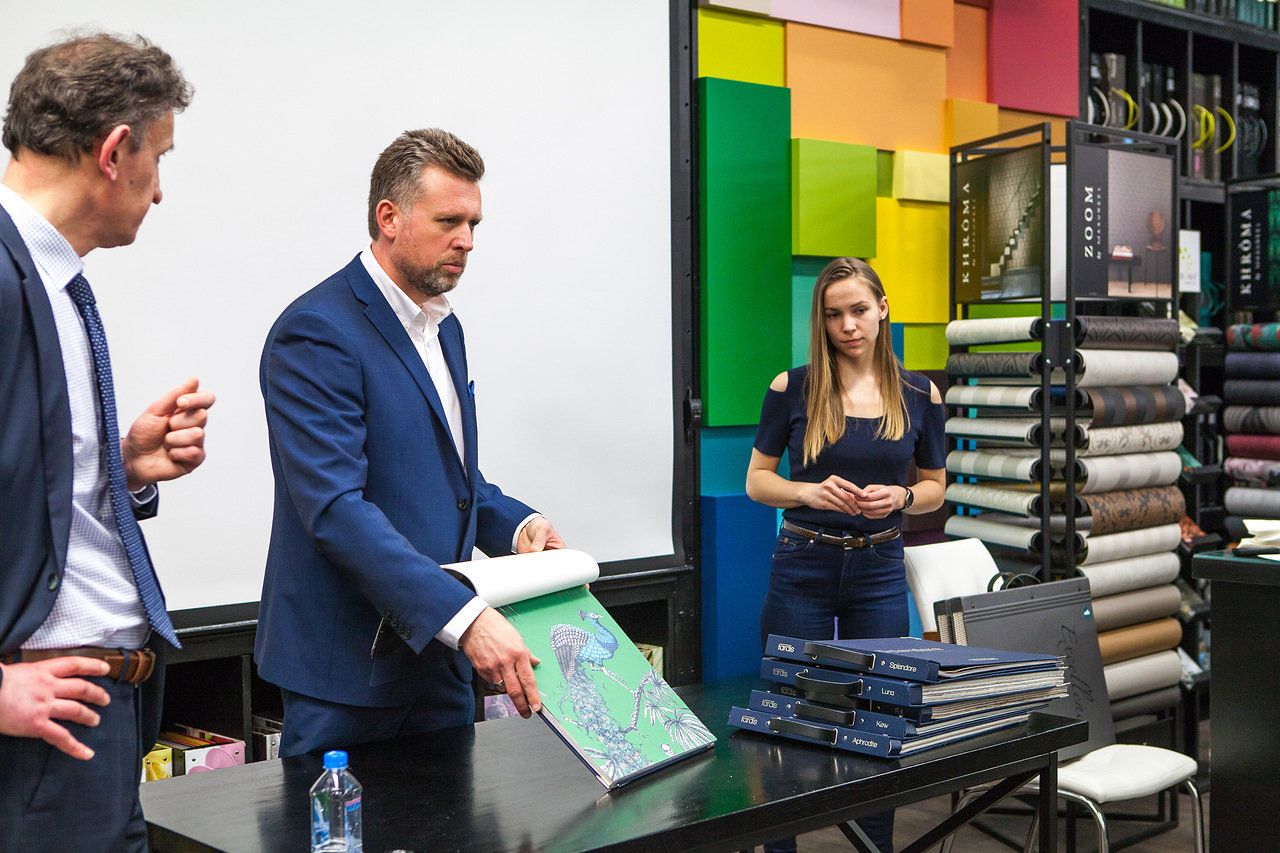 трендовые обои с тропическими принтами из коллекции Paradise от Fardis