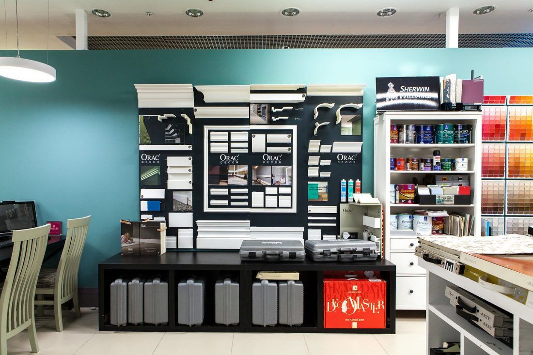 Лепной декор ORAC DECOR в салоне на Ленинградском шоссе