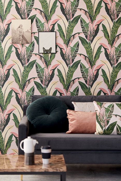 флизелиновые обои с банановыми листьями из коллекции Vivid