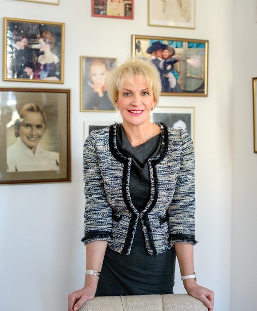 дизайнер Людмила Пожидаева