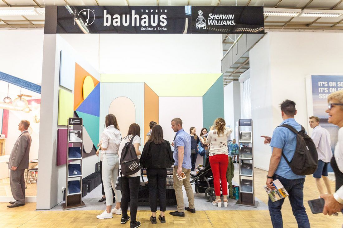 презентация коллекции обоев под покраску Баухаус (Bauhaus) на выставке АрхМосква 2018