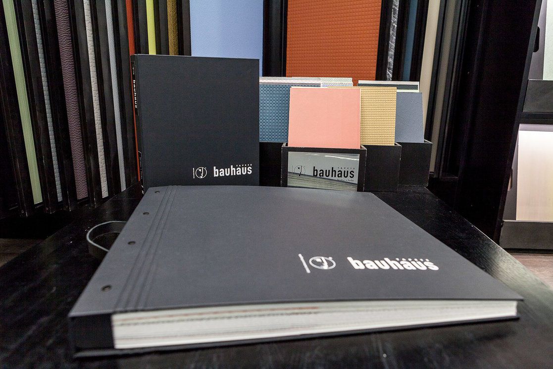 коллекция обоев под покраску Баухаус ( Bauhaus) в Центре Дизайна Мануфактура 5 Ампир Декор