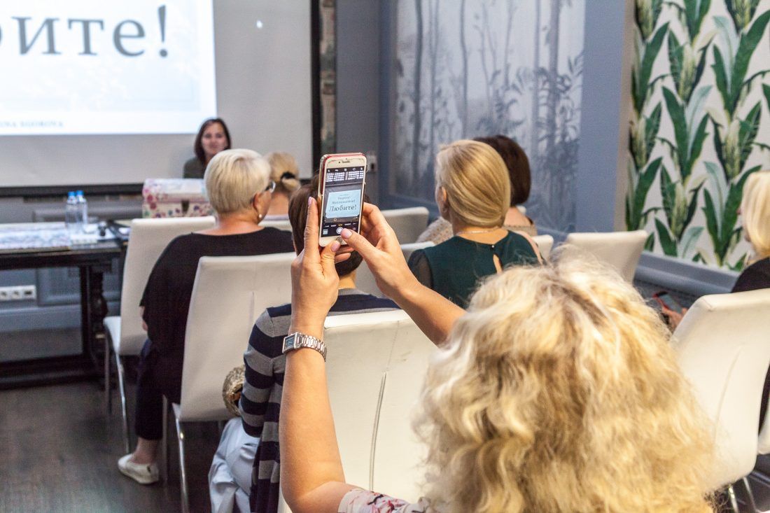 семинар дизайнера по текстилю Екатерины Егоровой в Центре Дизайна Мануфактура 5 Ампир Декор