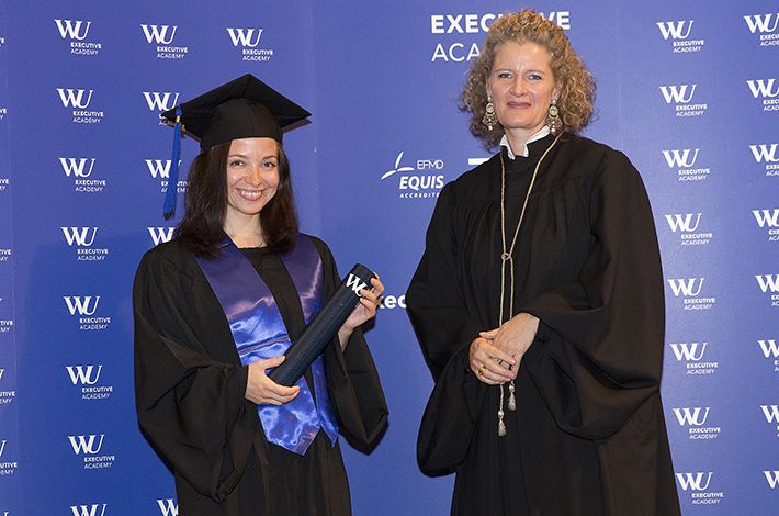 дизайнер Елена Лагутина