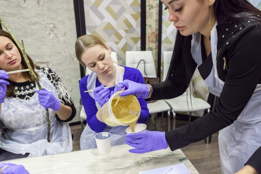 Мастер-класс по созданию новогодних украшений в Центре Дизайна Мануфактура 5 Ампир Декор