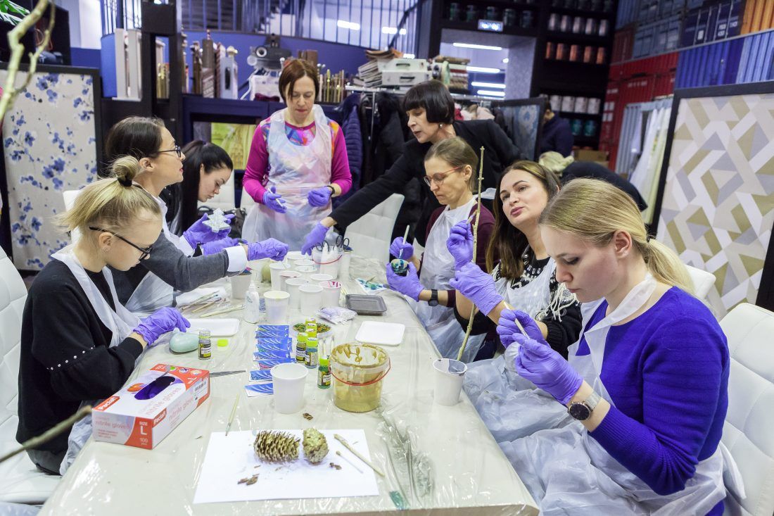 Мастер-класс по созданию новогодних украшений в Центре Дизайна Мануфактура 5 Ампир Декор