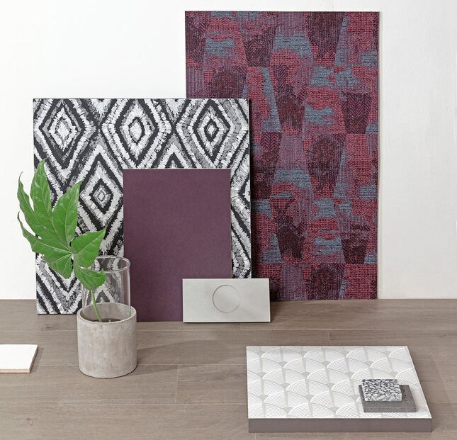 Ампир Декор флизелиновые обои Onyx от Khroma