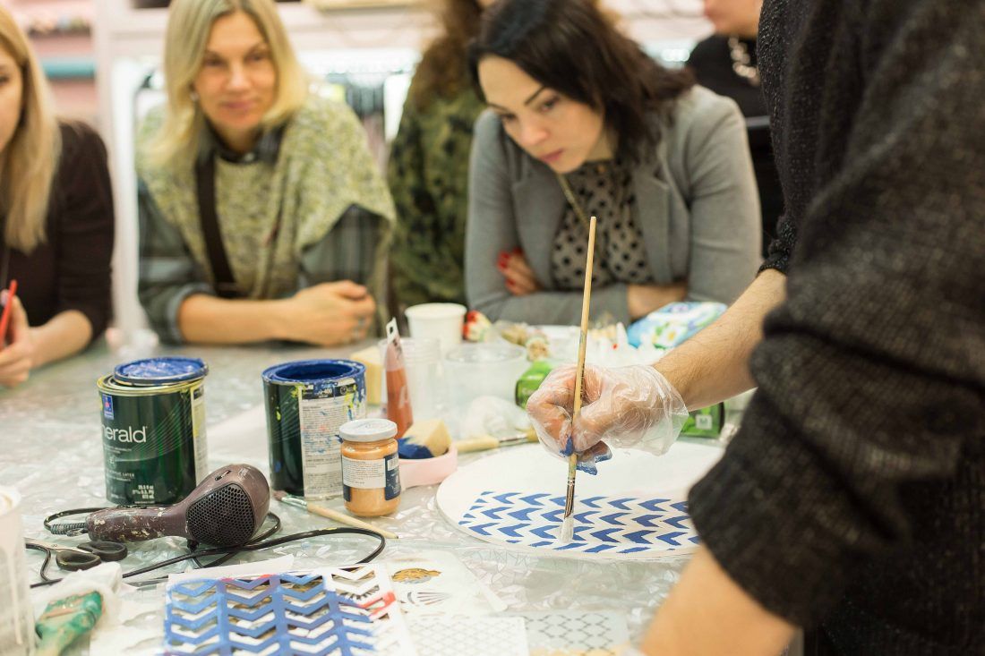 Лекция Александра Мершиева в салоне Ампир Декор в Санкт-Петербурге