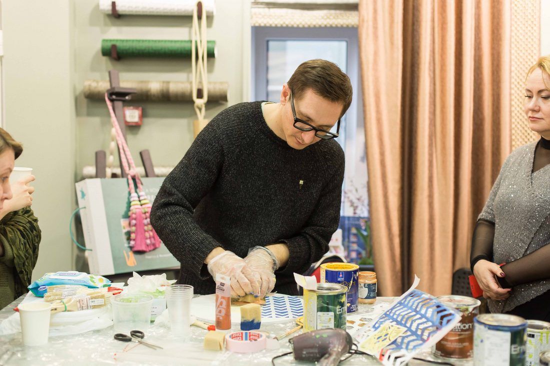 Лекция Александра Мершиева в салоне Ампир Декор в Санкт-Петербурге