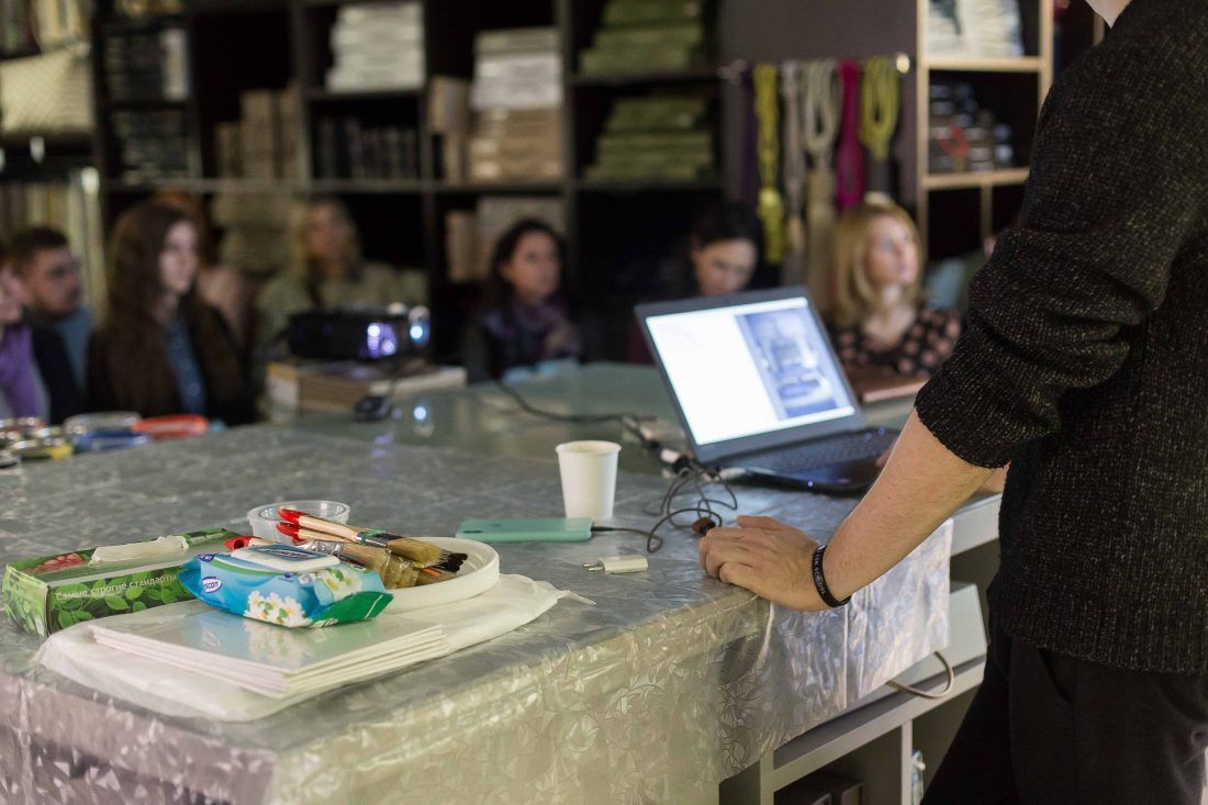 Лекция Александра Мершиева в салоне Ампир Декор в Санкт-Петербурге