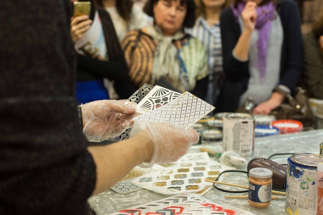 Лекция Александра Мершиева в салоне Ампир Декор в Санкт-Петербурге
