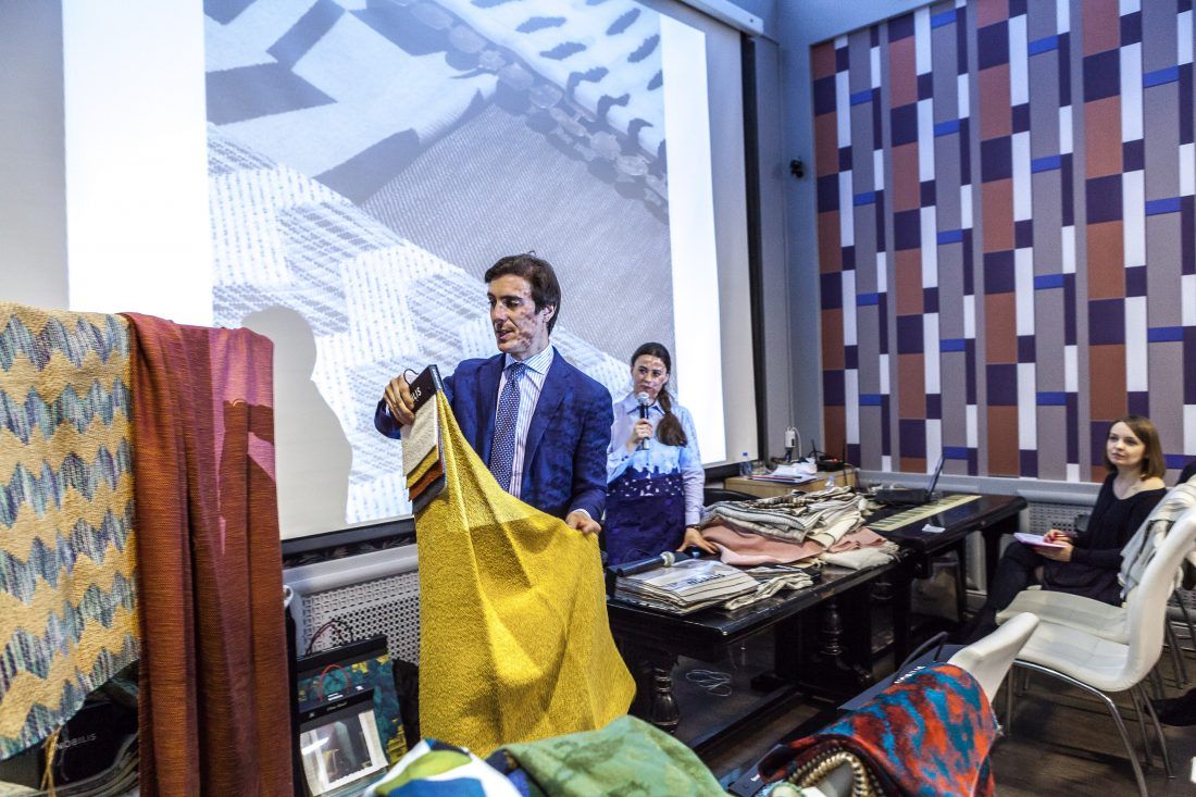 Мануфактура 5 Ампир Декор обои и ткани Nobilis