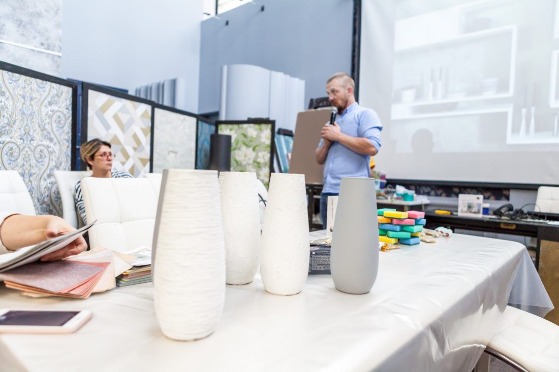 Мастер-класс «Декорируем вазу материалами Capadecor» в Центре дизайна Мануфактура 5 Ампир Декор