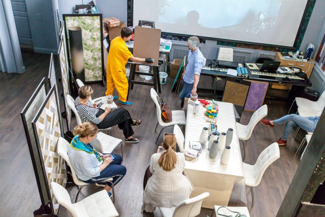 Мастер-класс «Декорируем вазу материалами Capadecor» в Центре дизайна Мануфактура 5 Ампир Декор