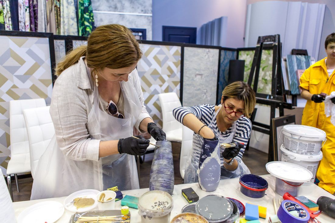 Мастер-класс «Декорируем вазу материалами Capadecor» в Центре дизайна Мануфактура 5 Ампир Декор