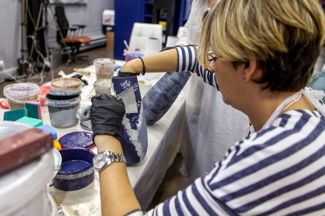 Мастер-класс «Декорируем вазу материалами Capadecor» в Центре дизайна Мануфактура 5 Ампир Декор