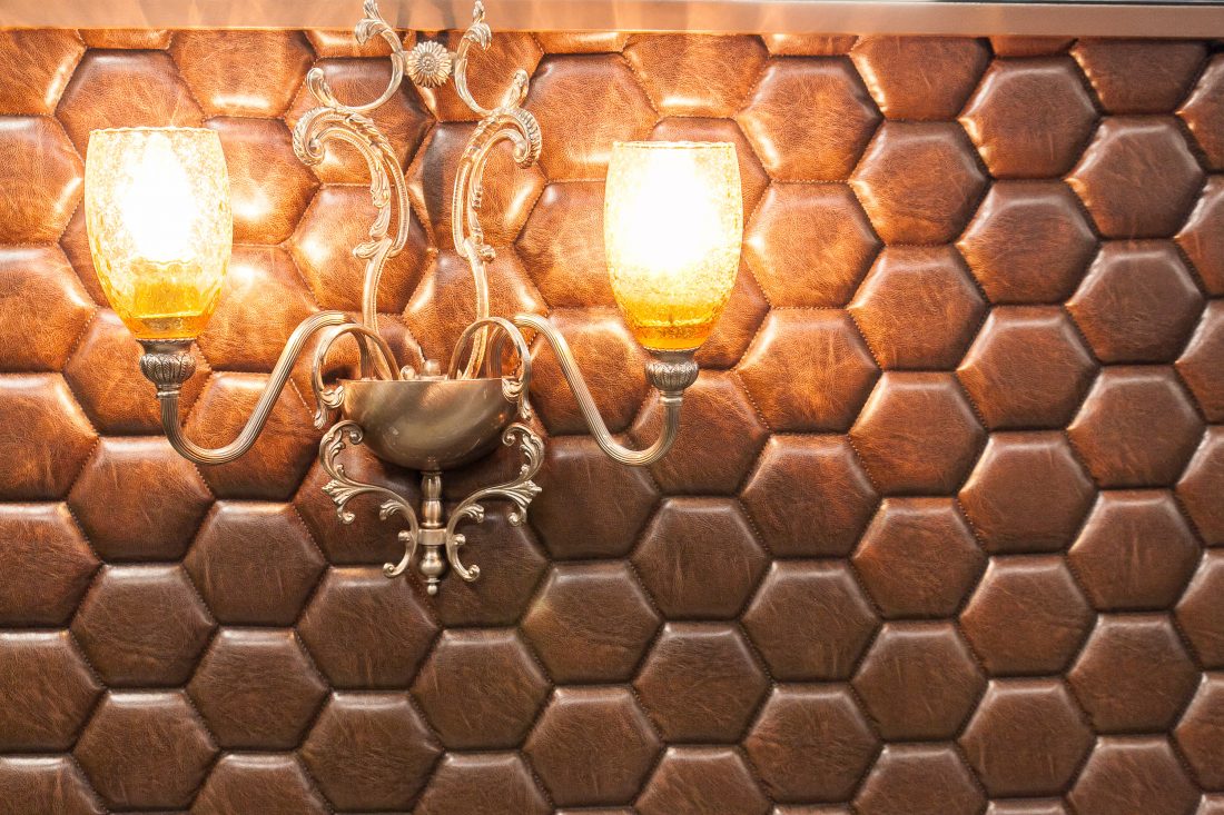 Ампир Декор стеганые обои Chesterwall