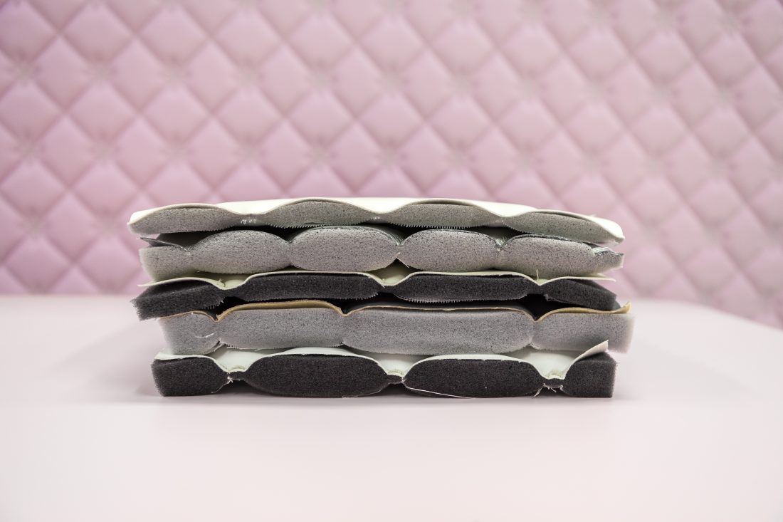 Ампир Декор стеганые обои Chesterwall