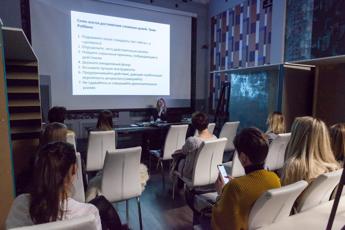 Центр Дизайна Мануфактура 5 Ампир Декор