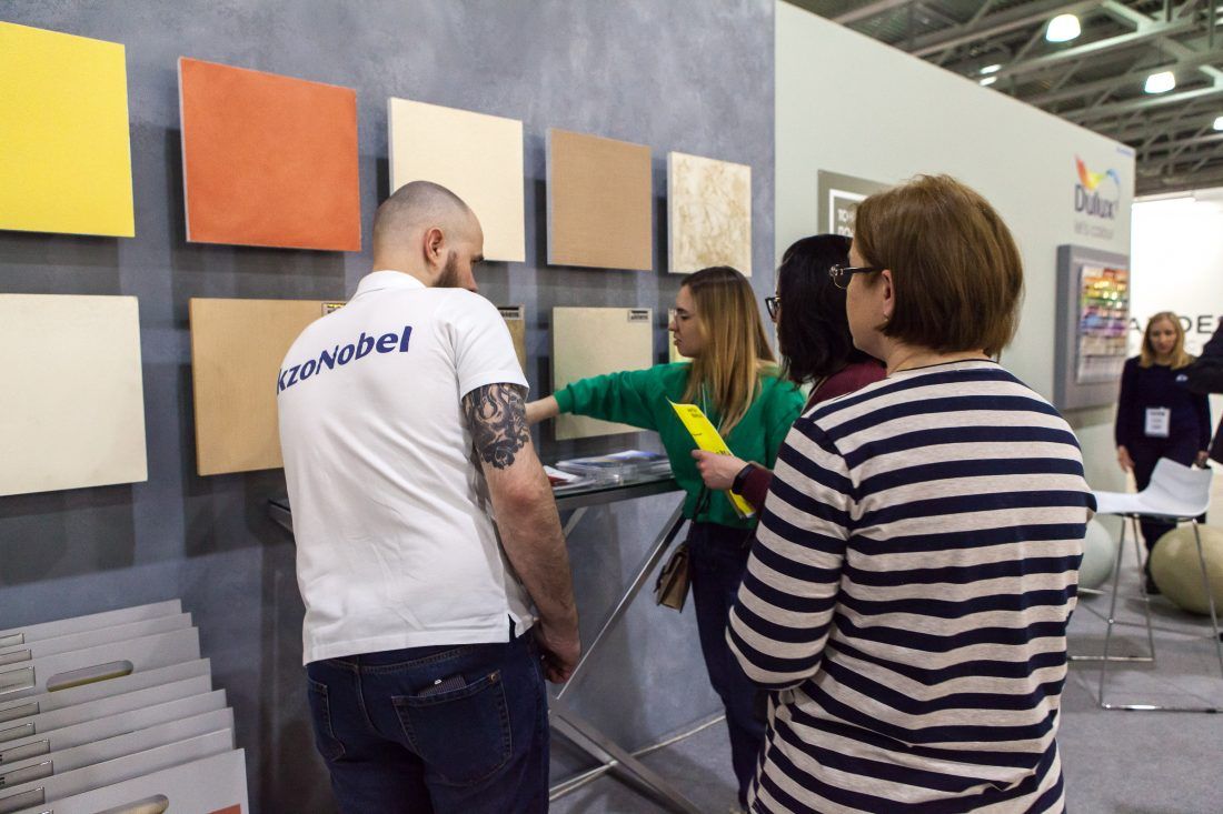 Ампир Декор на выставке BATIMAT RUSSIA 2020, стенд с красками AkzoNobel