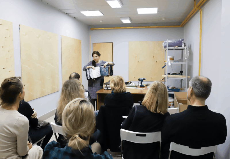 Мануфактура 5 Ампир Декор стёганые мягкие обои Chesterwall мастер-класс